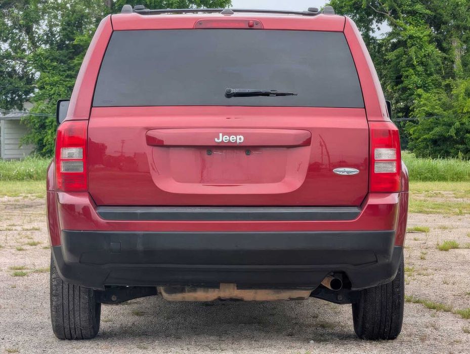 Jeep Patriot Latitude      2014
