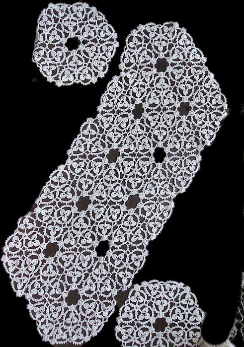 Праздничный комлект для сервировки стола