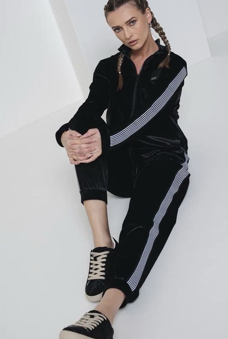 Костюм  Armani  велюровий оригінал