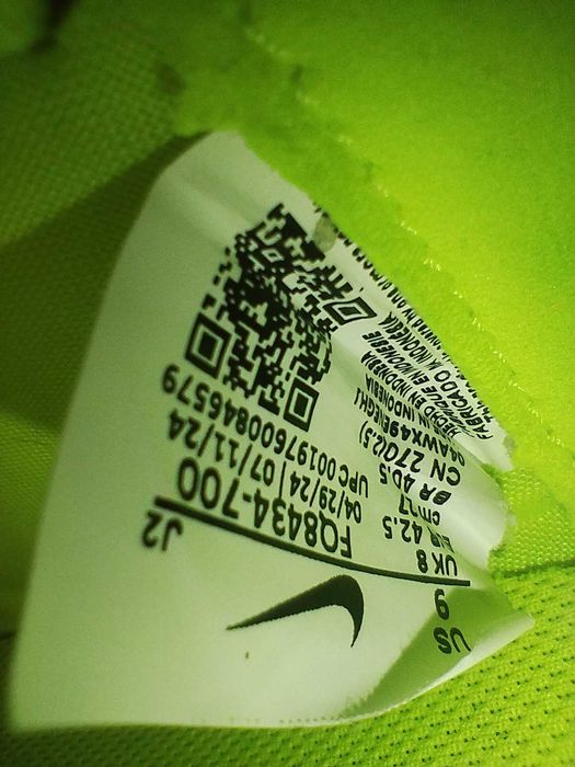 buty piłkarskie halówki nike 41/ 42,5