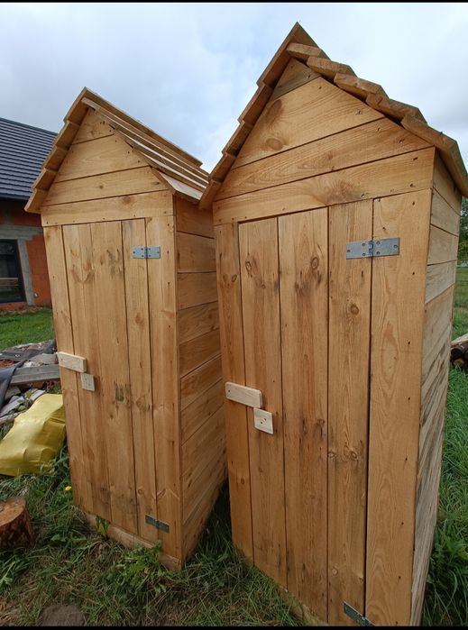Toaleta drewniana wychodek latryna sławojka  możliwość transportu