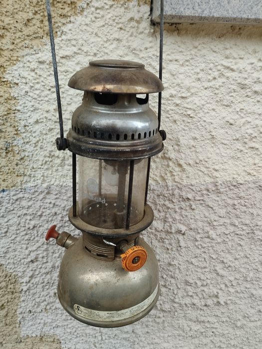 Candeeiro a petróleo