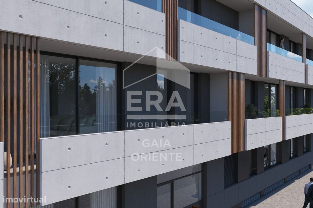 Apartamento T2 Novo no Último Piso com Varanda