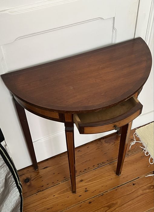 mesa de apoio vintage