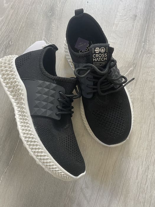 Nowe buty Cross Hatch 33