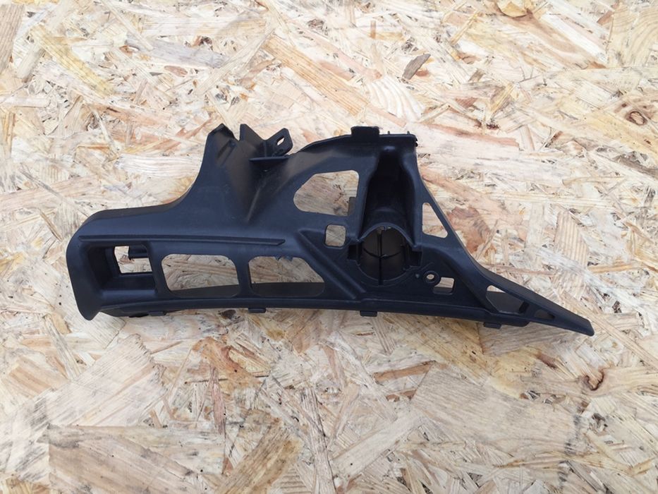 Кронштейн бампера Vw Golf 6 хетчбек / універсал