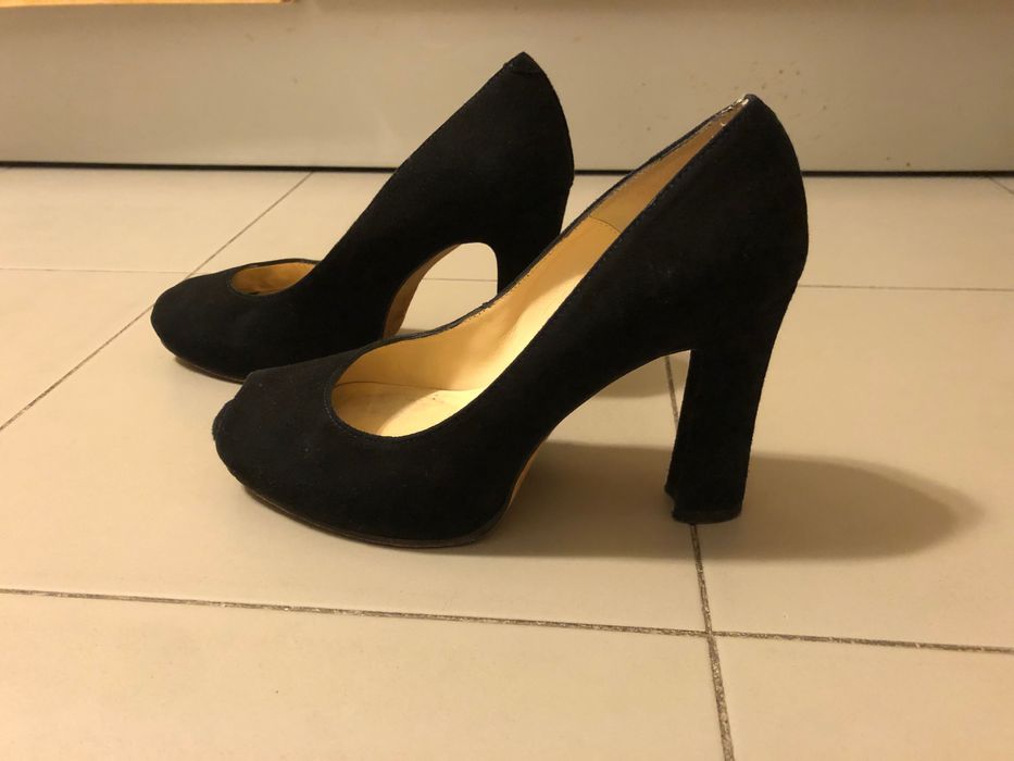 Sapatos Pretos_Clássicos - nº 36_Excelente estado