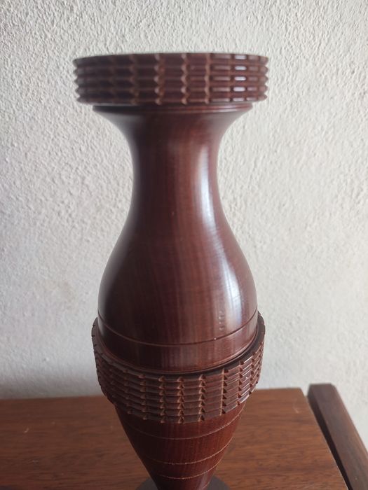 Par de castiçal em Pau Rosa de Moçambique