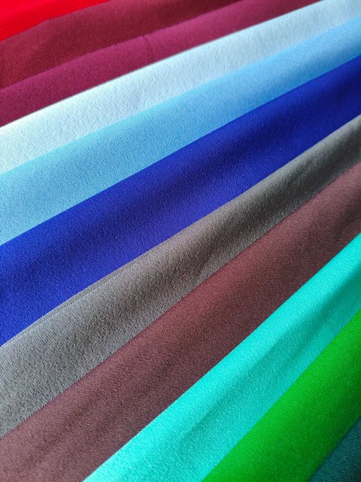 Костюмна тканина мадонна