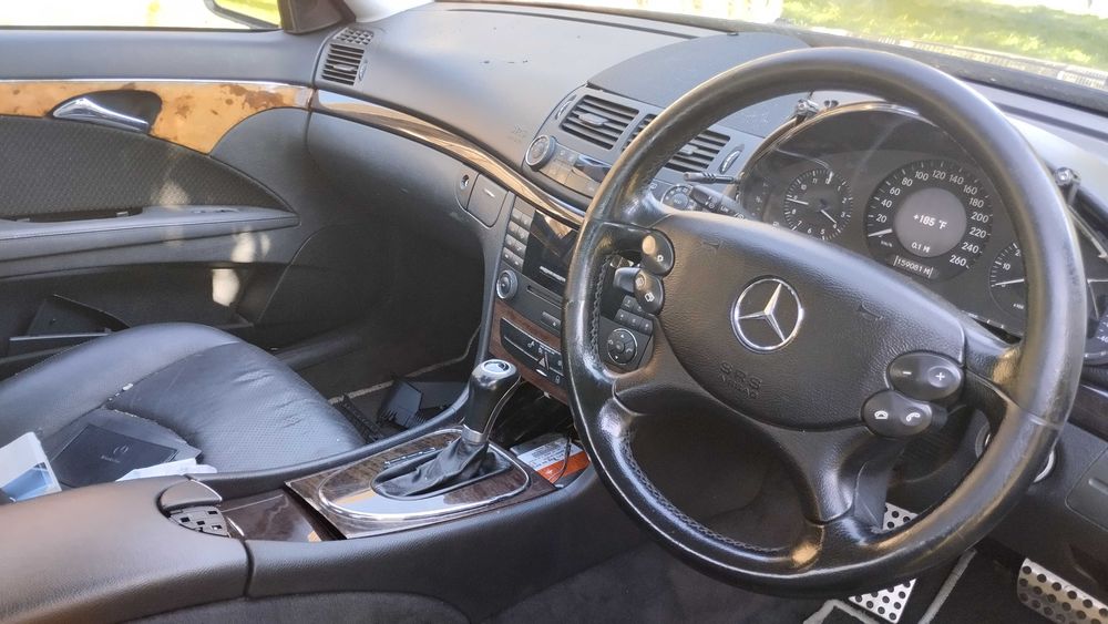 Mercedes E200 Kompresor ANGLIK, nowe części