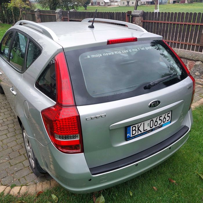Samochód osobowy KIA CEED