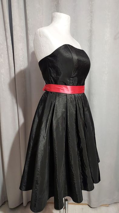 Gorsetowa sukienka wizytowa w stylu pin-up. Rozmiar 40.