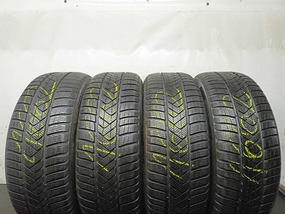 Pirelli SottoZero 3 RSC 225/50/18 24r. 95H 2x7,4mm 2x6,8mm (1662)
