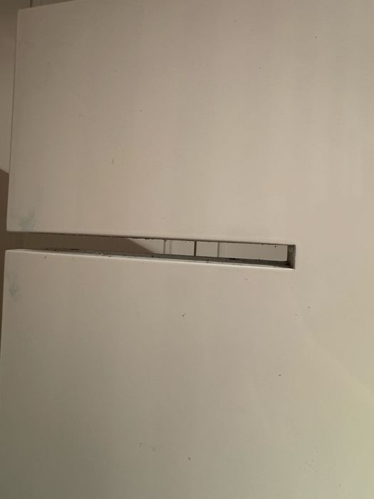 Mesa de Jantar Branca (Tampo Lacado e Pernas de Vidro) – Gaia Centro