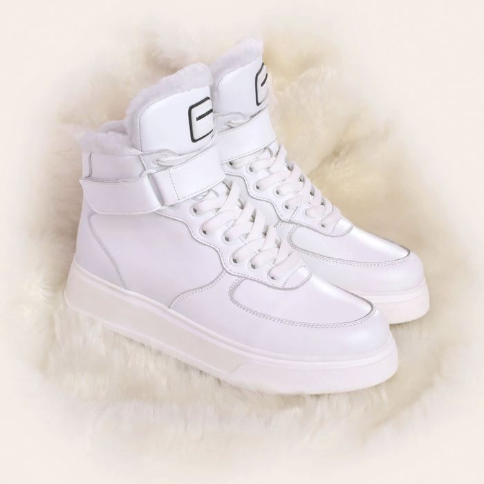 Жіночі зимові кросівки натуральні хайтопи білі  37 39 40 41