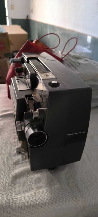 Câmera filmar antiga e projector