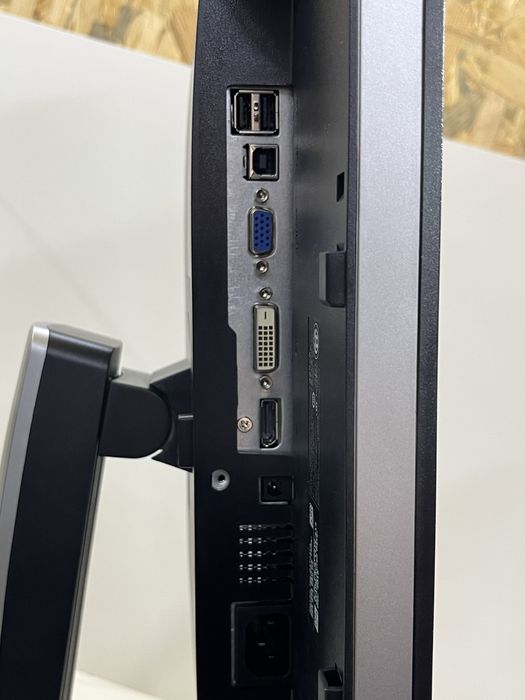 Монітор DELL 24 дюйма