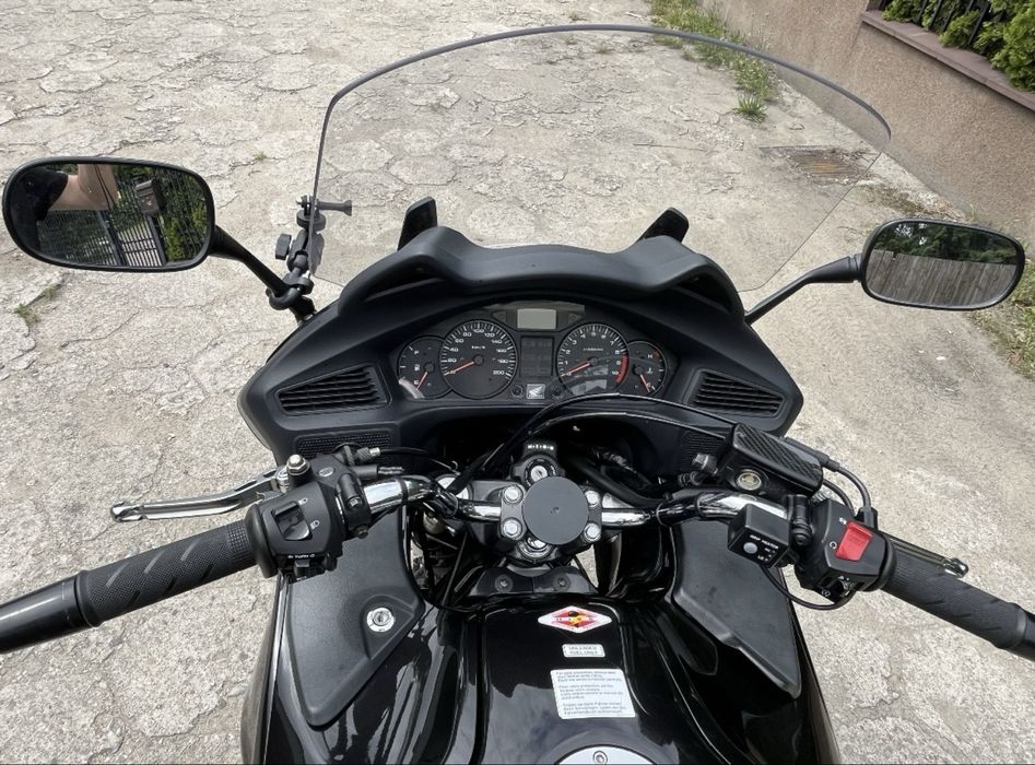 Honda NTV 700  super stan