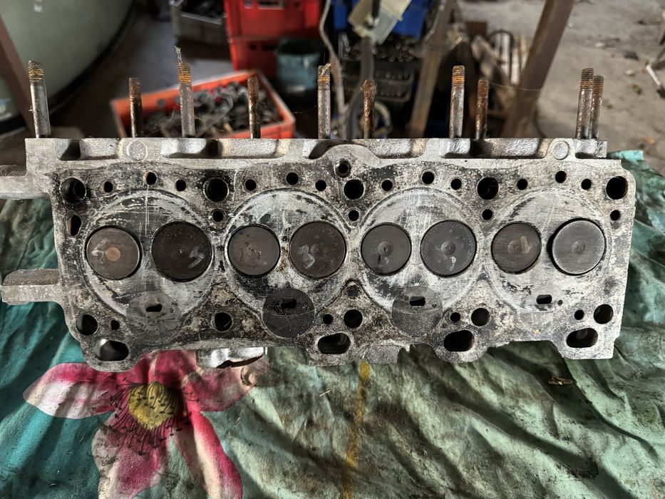 Разборка мазда головка блока 1.7 дизель распредвал  ГБЦ 1.7 D