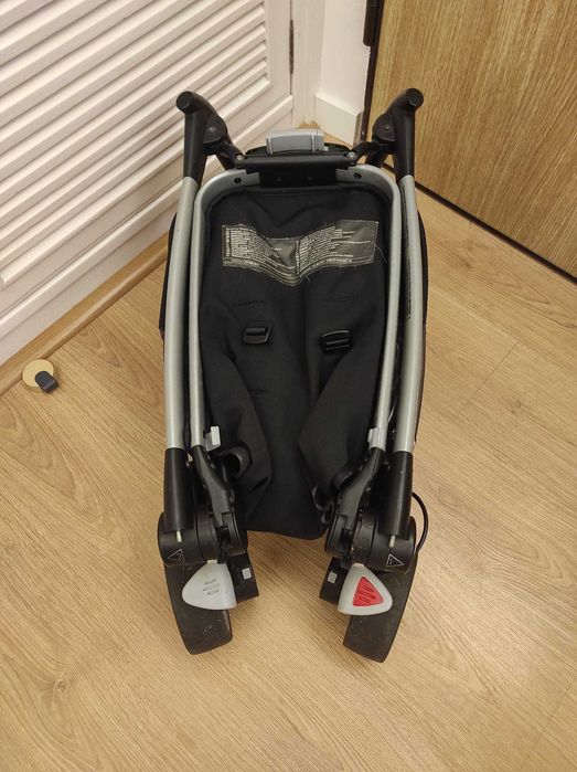 Ovinho/Cadeira auto  Maxi-Cosi CabrioFix + Carrinho Quinny zapp xtra2
