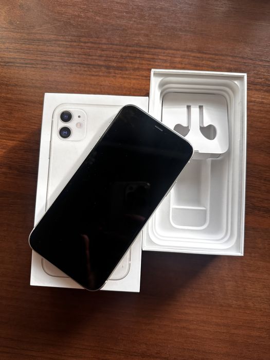 iPhone 11 - używany - stan idealny - bateria 80%