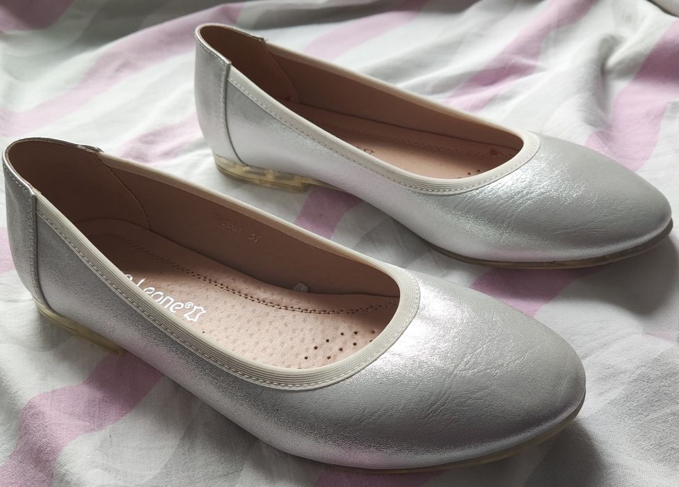 Baleriny srebrne,rozmiar 35 -36, wkładka 22,5  cm.