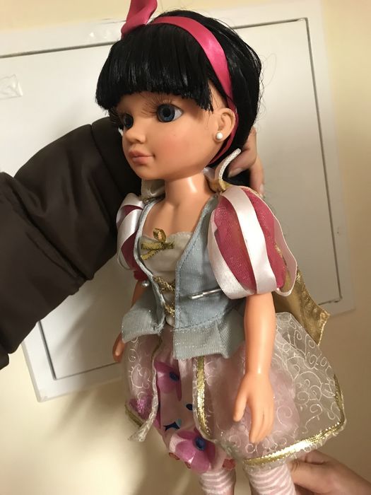 Boneca Nancy branca de neve