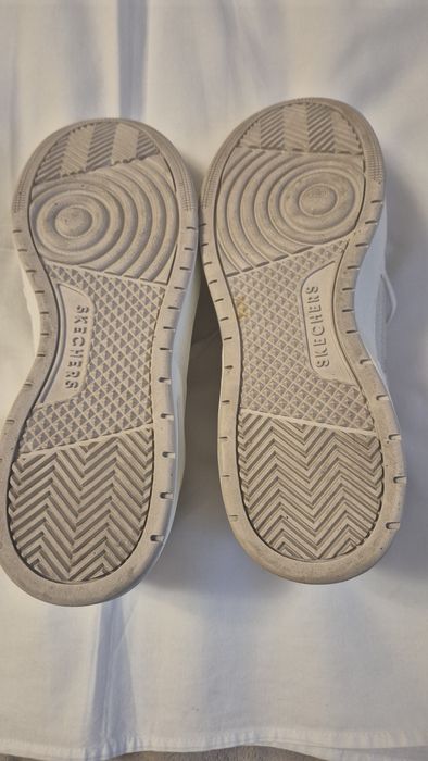 Женские кроссовки  SKECHERS. Размер 39.. Размер 39.