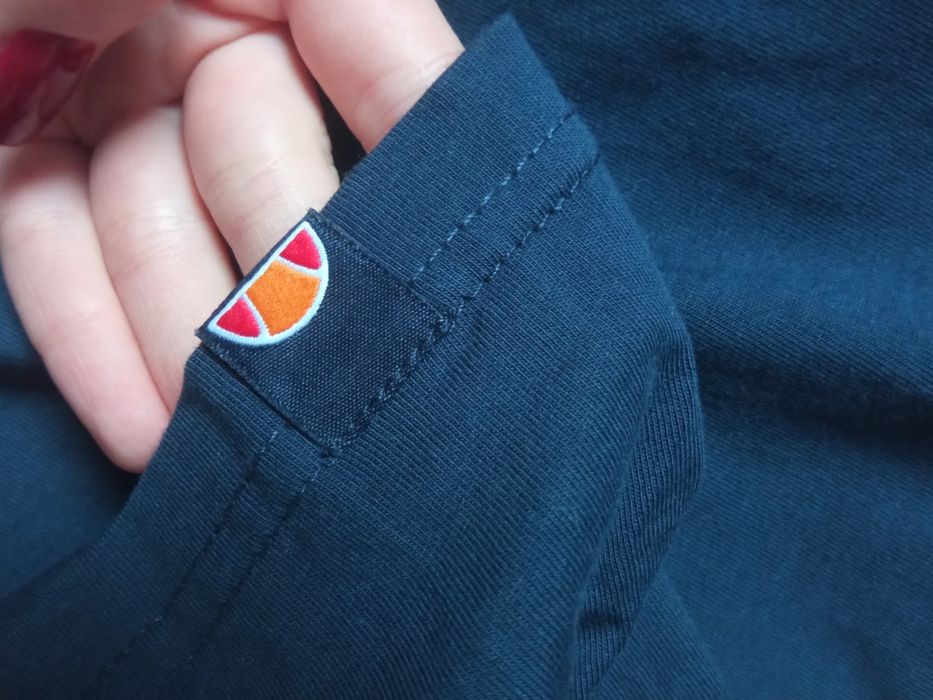 T-shirt ellesse granatowy minimalistyczny