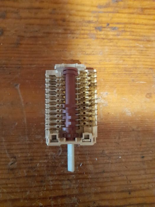 Przełącznik funkcji do piekarnika 561.779.200 R-4913 Electrolux