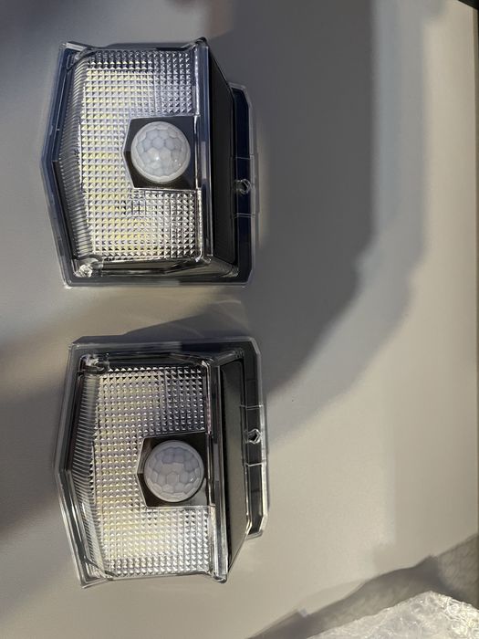 Lampki solarna z czujnikiem ruchu oświetlenie