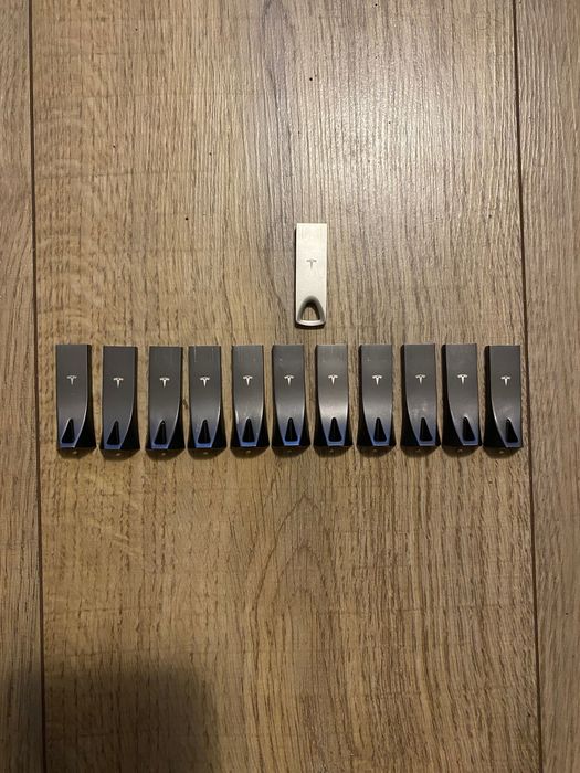Флешка Tesla 128gb