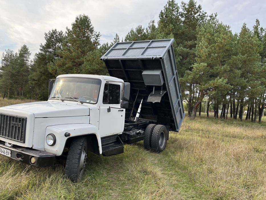 Щебінь, камінь, гранвідсів,пісок.