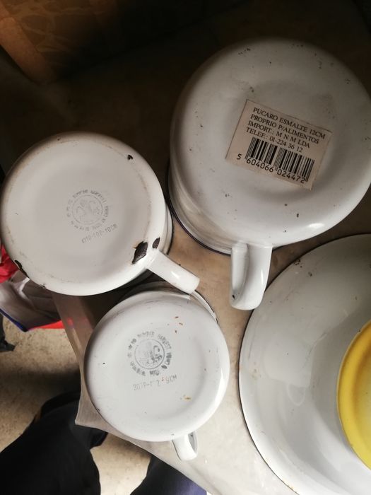 Galheteiros antigos/peças esmalte.