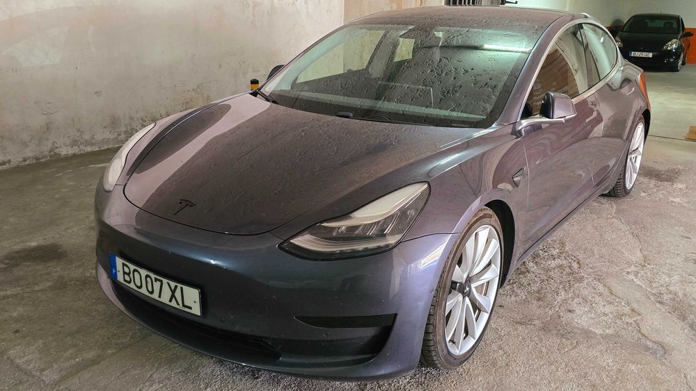 Tesla 3 SR (extras do Performance)
