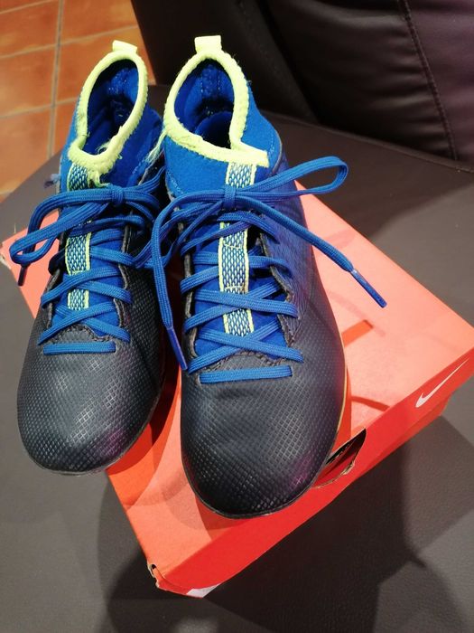 Chuteiras de futebol criança