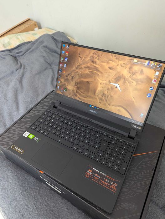 Potężny Laptop Biurowy AORUS 15P XC (Uszkodzony Układ Graficzny)