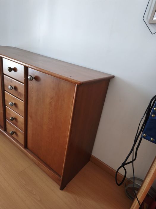 Cómoda em cerejeira com espelho