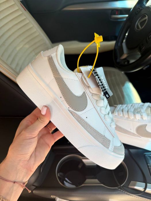 Nike blazer low platform