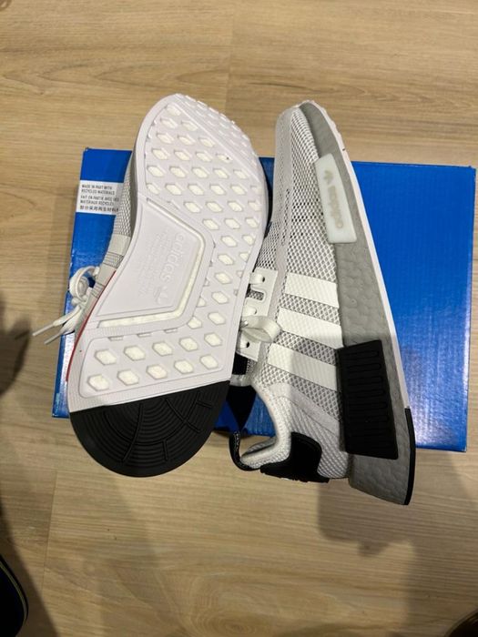 Adidas NMD_R1 originais 40 2/3 novas