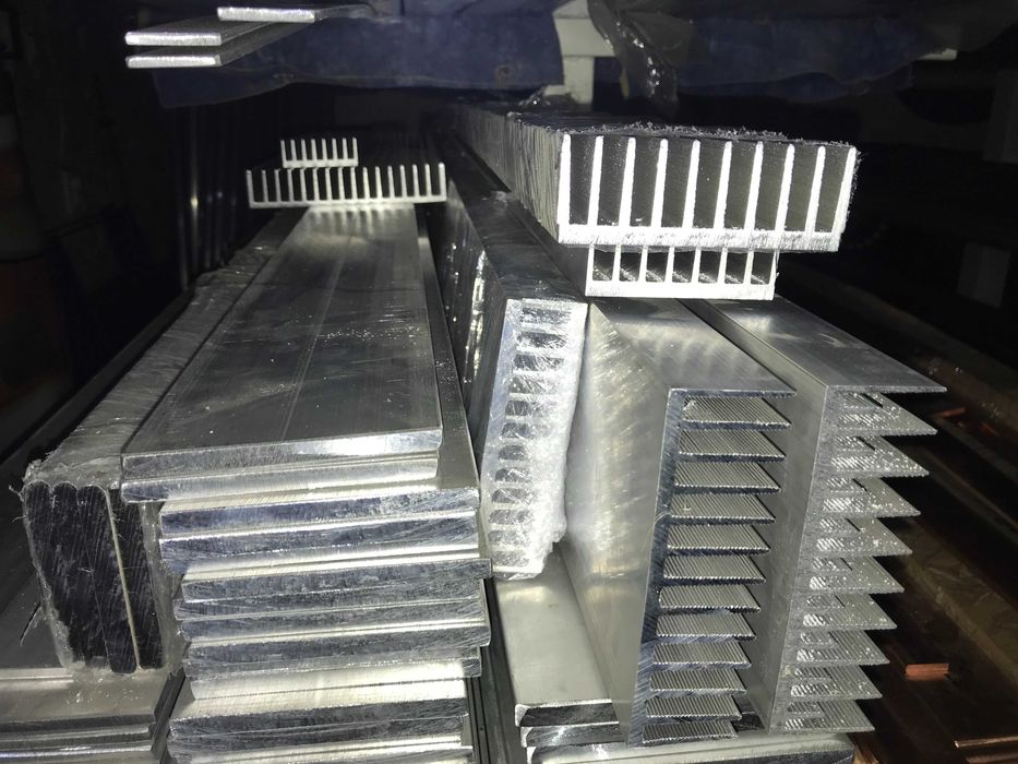 Труба алюмінієва, кутник, полоса, прут, радіаторний профіль,  порізка.