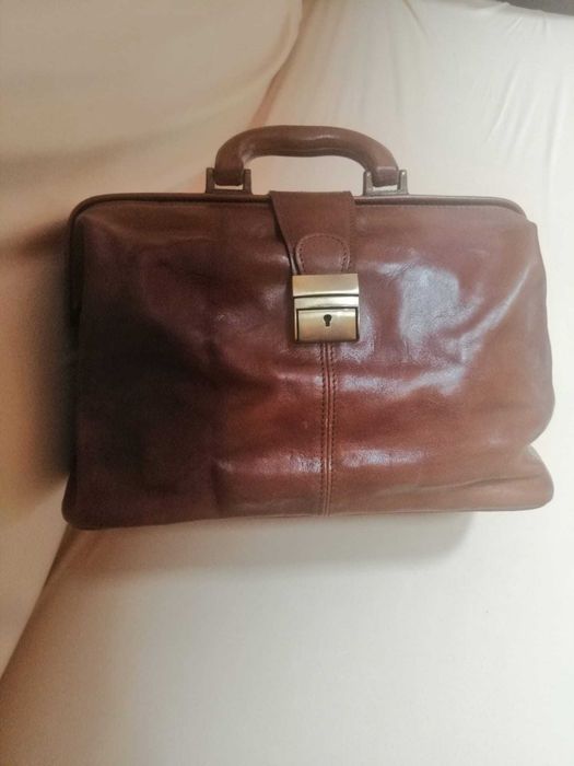 Mala Malote Clássico couro genuíno * Como nova