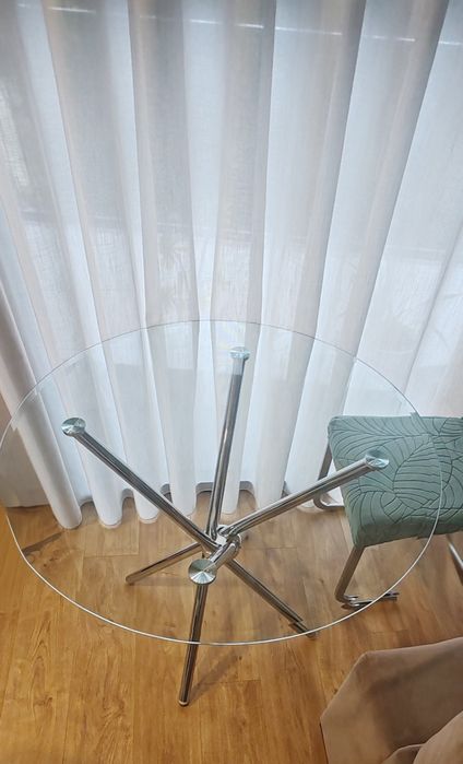 Mesa de sala em vidro temperado