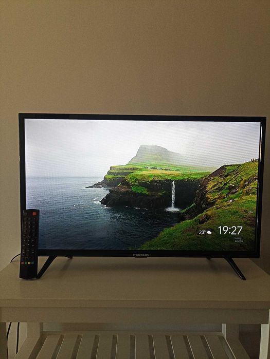 TV Thomson 32" + Google Chromecast – Pronta a Usar (Excelente Estado!)