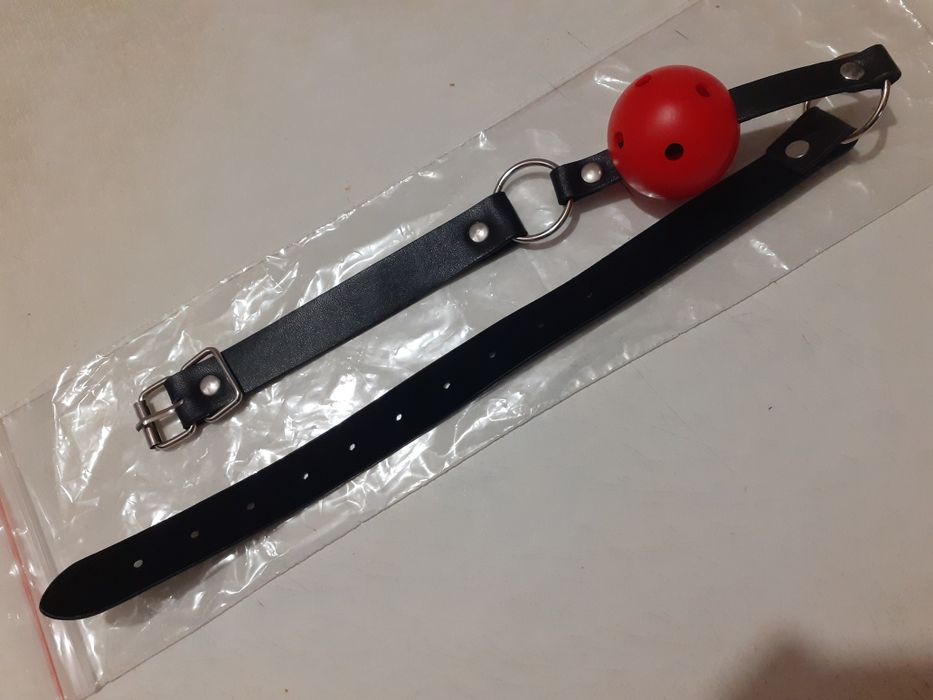 Шарик на ремне для игр.