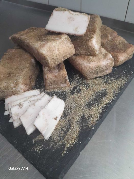 сало мариноване в спеціях