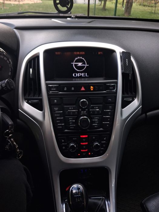 Opel astra J 1.7cdti 125km