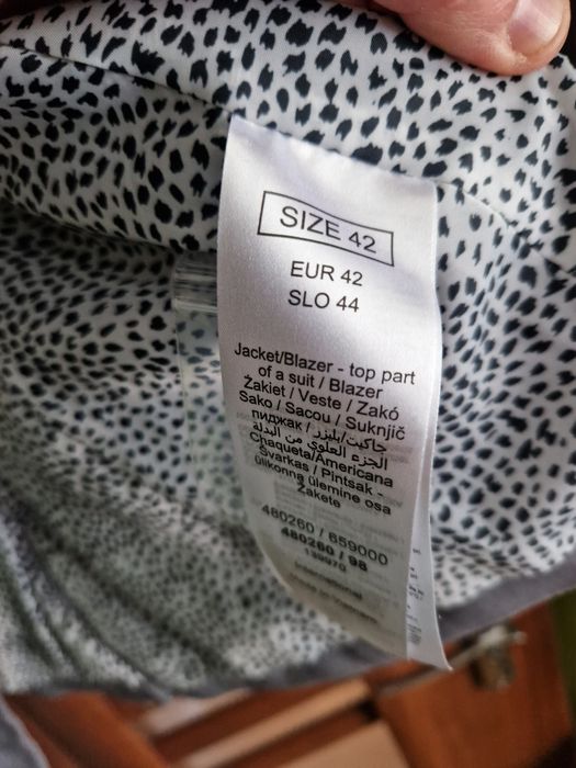 Garnitur damski ciemno szary (żakiet 42 + spodnie 38)