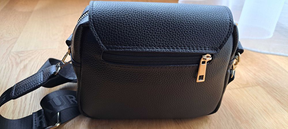 Torebka listonoszka LAURA BIAGGI