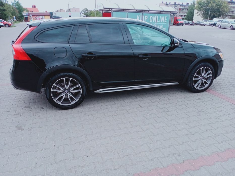 Volvo V60 cross country T5